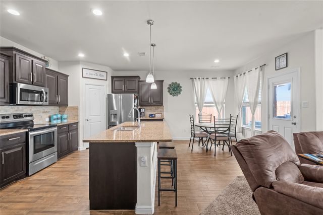 142 Wagon Mound, Waxahachie, TX 75167