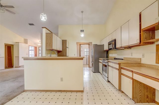 2358 OLDFIELD DRIVE, Orlando, FL 32837