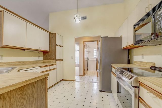 2358 OLDFIELD DRIVE, Orlando, FL 32837