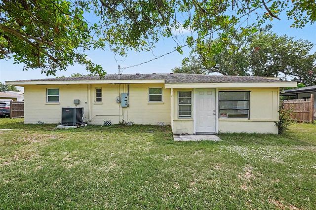 4529 19TH STREET CIRCLE W, Bradenton, FL 34207
