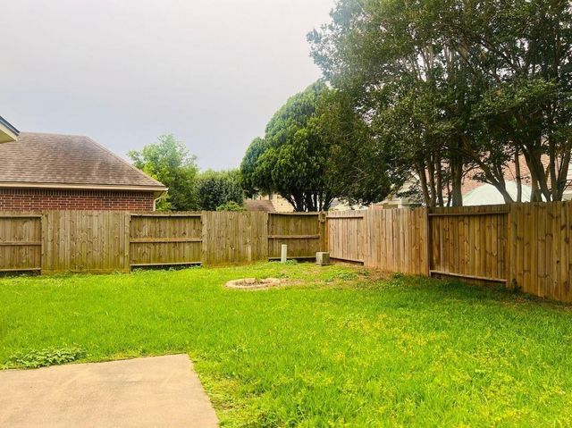 110 Chandler Court, Sugar Land, TX 77479