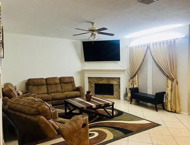 110 Chandler Court, Sugar Land, TX 77479