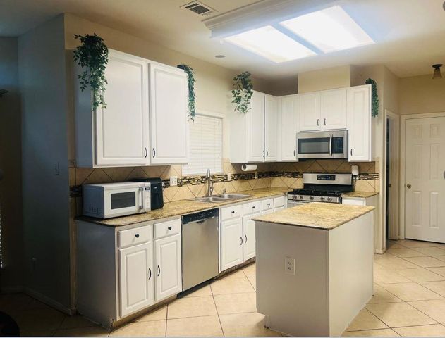 110 Chandler Court, Sugar Land, TX 77479