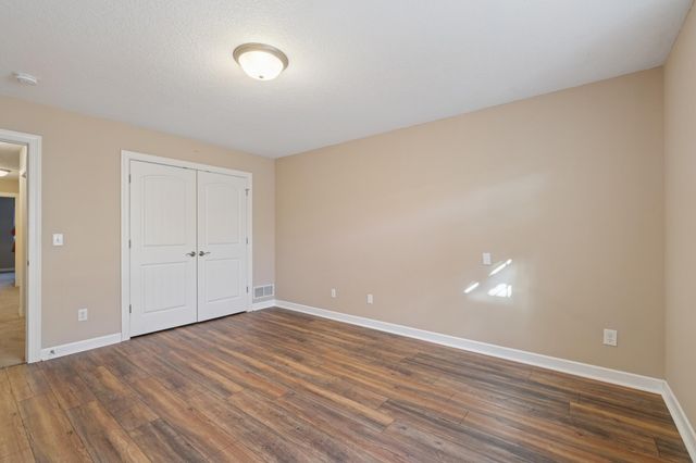 1031 Anthony Way, Victoria, MN 55386