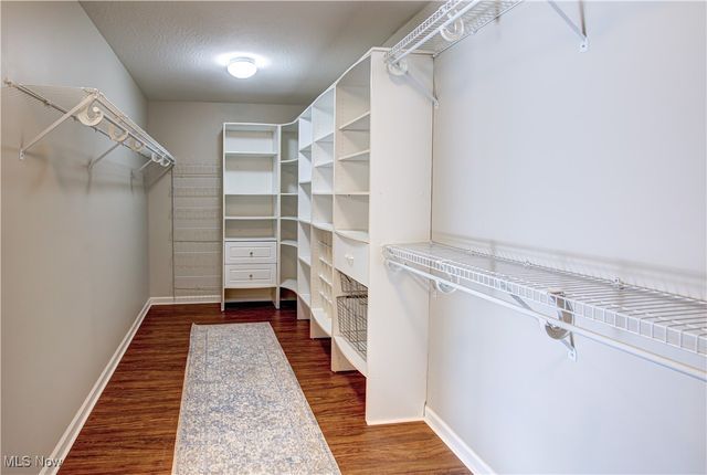 340 Pineo Court, Sagamore Hills, OH 44067