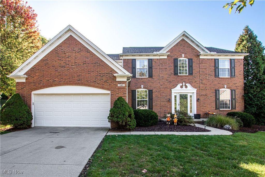 340 Pineo Court, Sagamore Hills, OH 44067