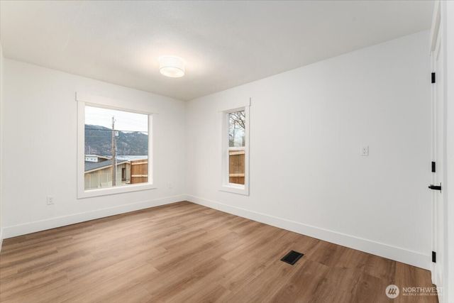 124 Boetzkes Avenue, Manson, WA 98831