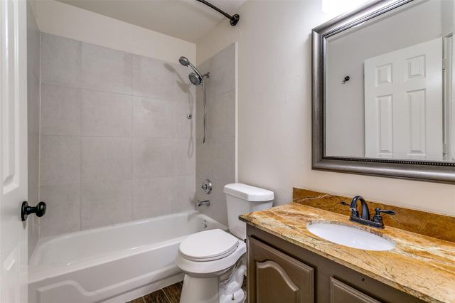 1649 Bennington Drive, Carrollton, TX 75007