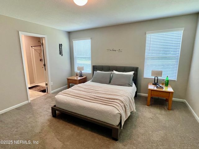 4942 BIG PINE Drive, Jacksonville, FL 32218