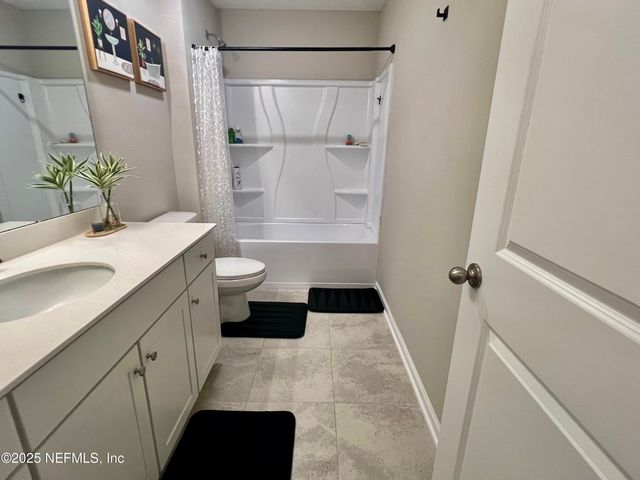 4942 BIG PINE Drive, Jacksonville, FL 32218