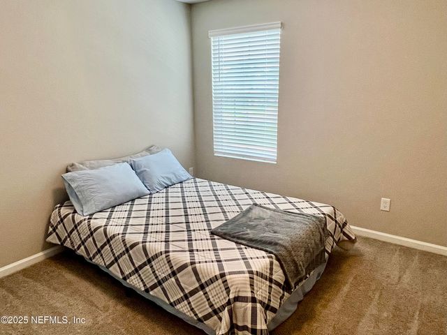 4942 BIG PINE Drive, Jacksonville, FL 32218