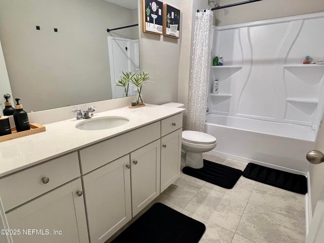 4942 BIG PINE Drive, Jacksonville, FL 32218