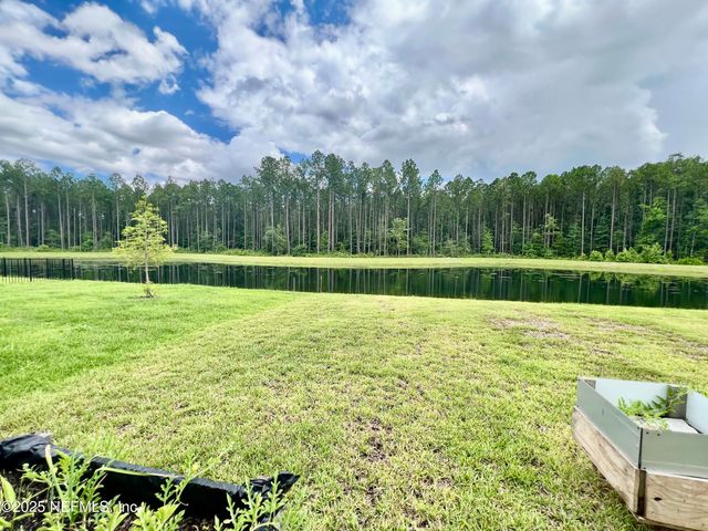 4942 BIG PINE Drive, Jacksonville, FL 32218