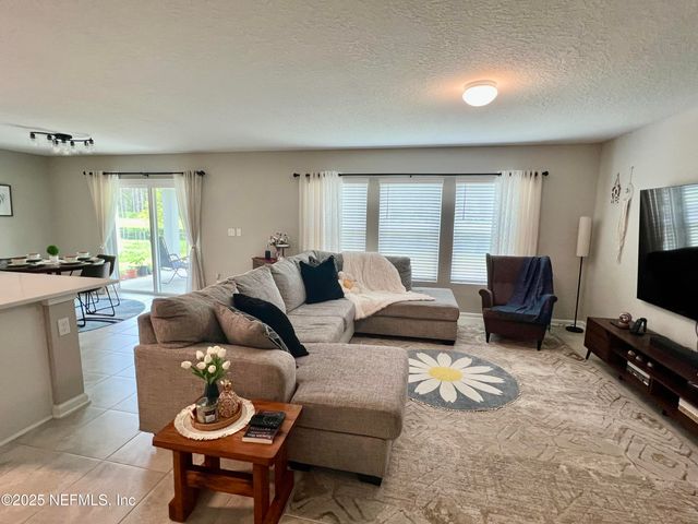 4942 BIG PINE Drive, Jacksonville, FL 32218