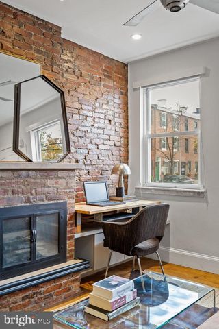 526 S LECOUNT ST, Philadelphia, PA 19146