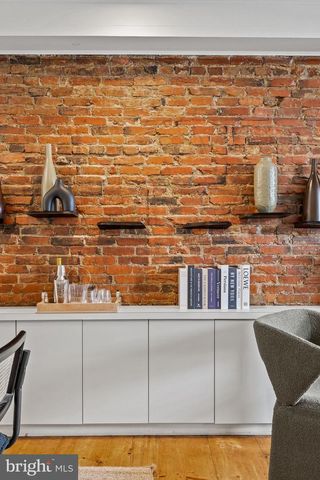 526 S LECOUNT ST, Philadelphia, PA 19146