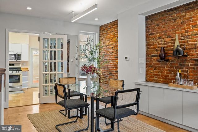 526 S LECOUNT ST, Philadelphia, PA 19146