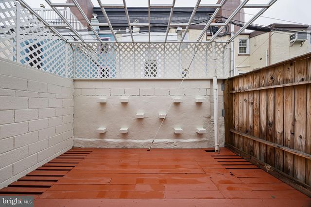 526 S LECOUNT ST, Philadelphia, PA 19146