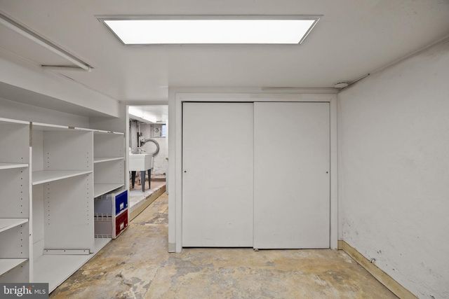 526 S LECOUNT ST, Philadelphia, PA 19146