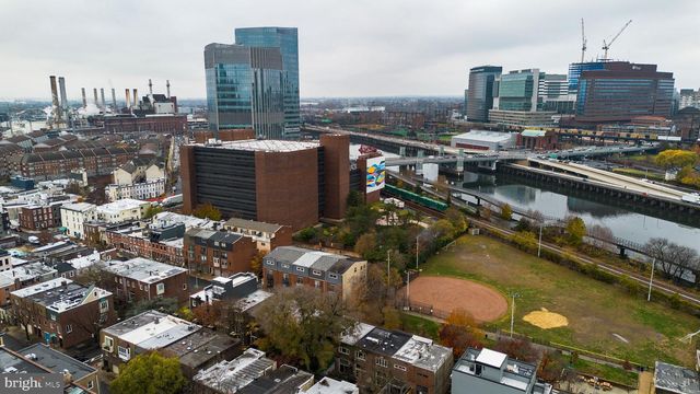 526 S LECOUNT ST, Philadelphia, PA 19146