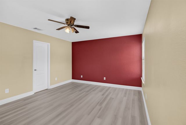 2215 Splendor Court, Arlington, TX 76010