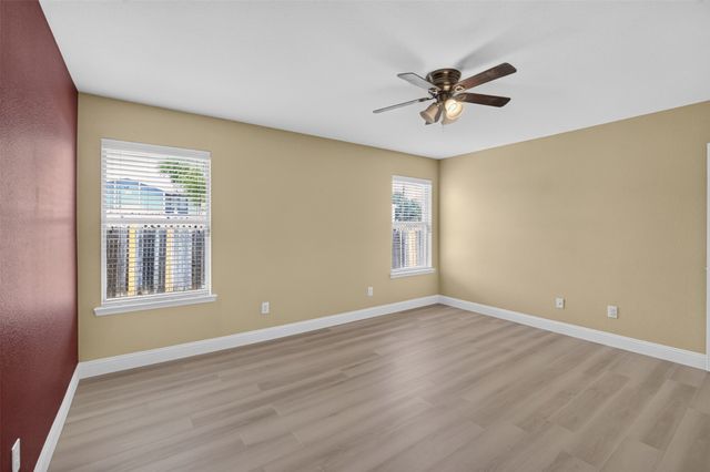 2215 Splendor Court, Arlington, TX 76010