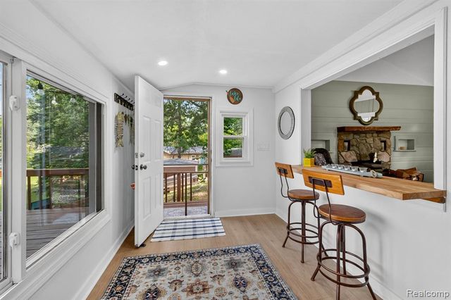 1717 Triangle Lake Road, Howell, MI 48843