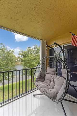15470 SW 82nd Ln 327, Miami, FL 33193