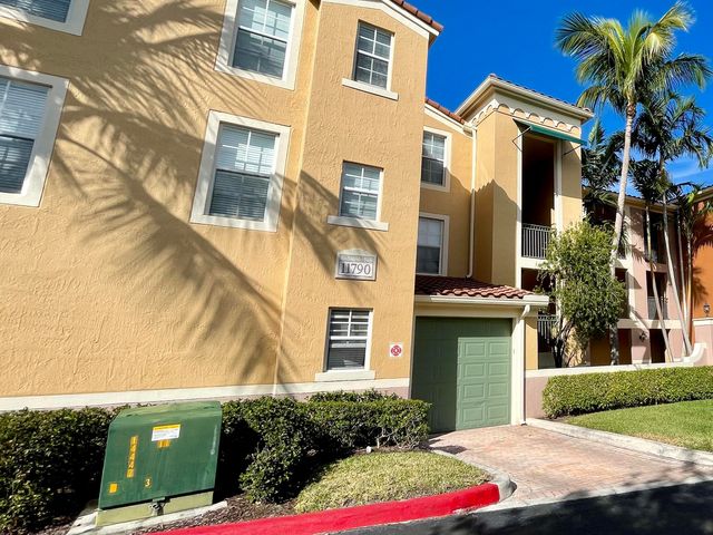 11790 Saint Andrews Place 304, Wellington, FL 33414