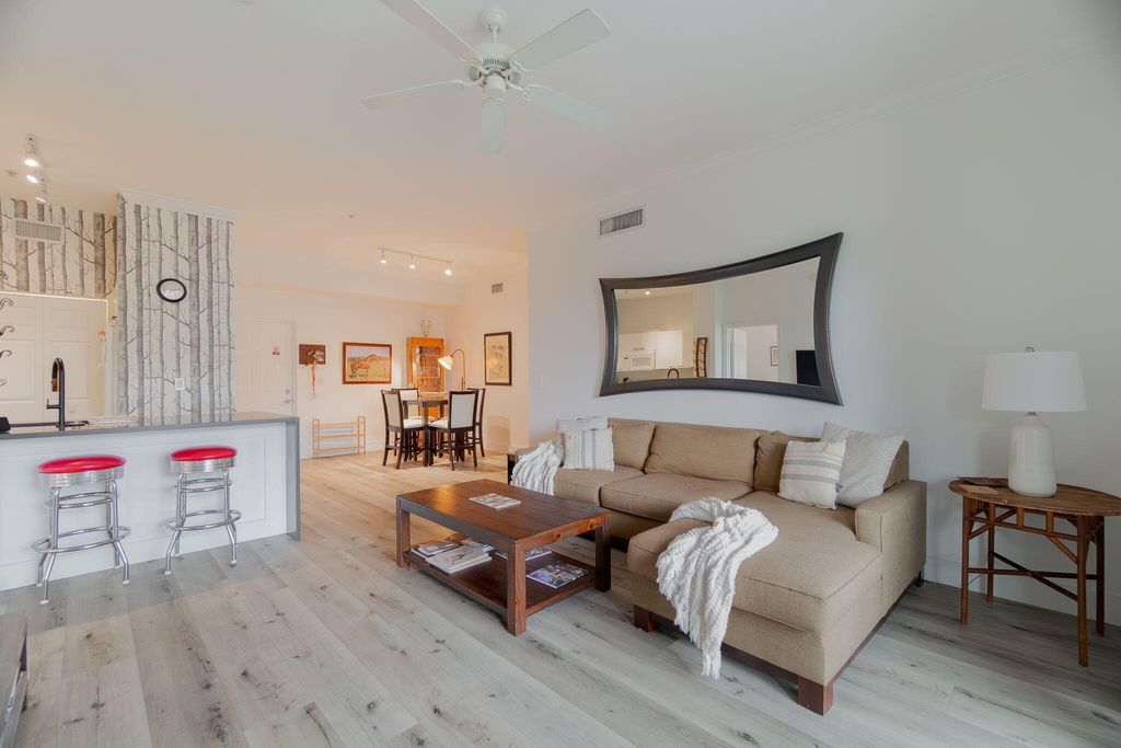 11790 Saint Andrews Place 304, Wellington, FL 33414