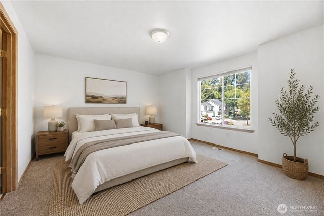 808 28th Avenue SE, Puyallup, WA 98374