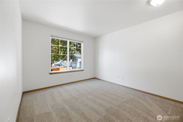 808 28th Avenue SE, Puyallup, WA 98374