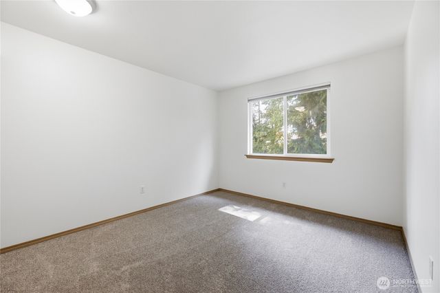 808 28th Avenue SE, Puyallup, WA 98374