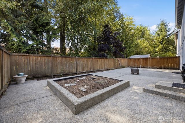 808 28th Avenue SE, Puyallup, WA 98374