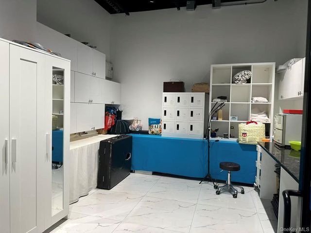 13633 37th Avenue 2A, Flushing, NY 11354