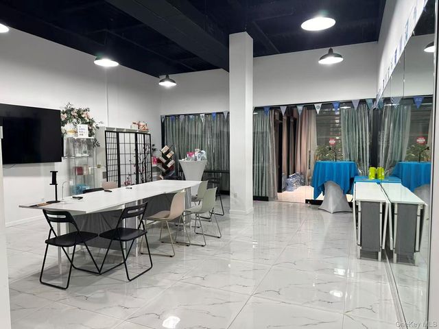 13633 37th Avenue 2A, Flushing, NY 11354