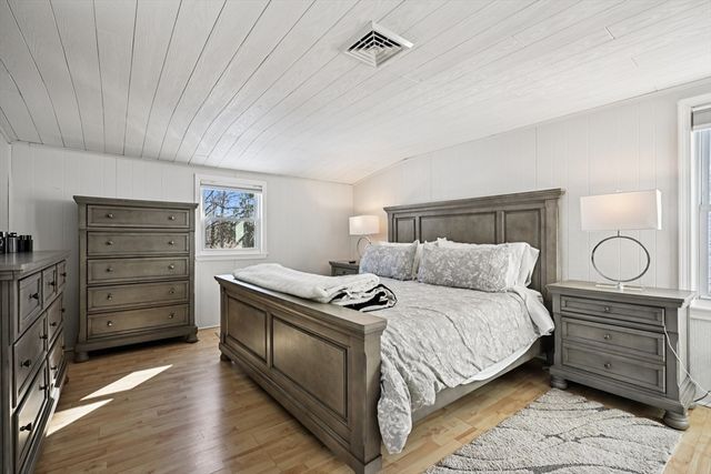 263 Mansfield Rd, North Attleboro, MA 02760