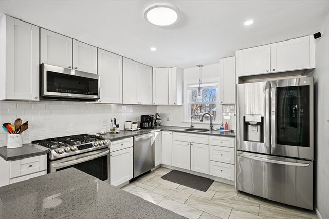 263 Mansfield Rd, North Attleboro, MA 02760