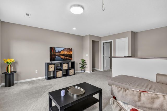 524 Aidan Cove, Eagan, MN 55123