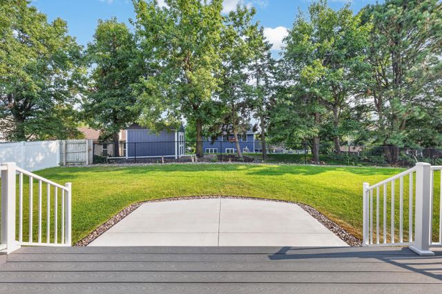 524 Aidan Cove, Eagan, MN 55123