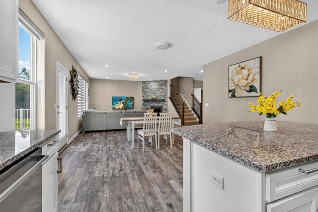 524 Aidan Cove, Eagan, MN 55123