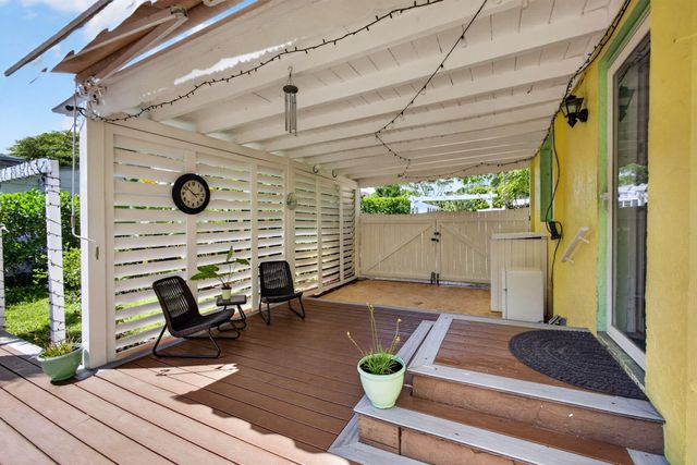 502 49th Street, West Palm Beach, FL 33407