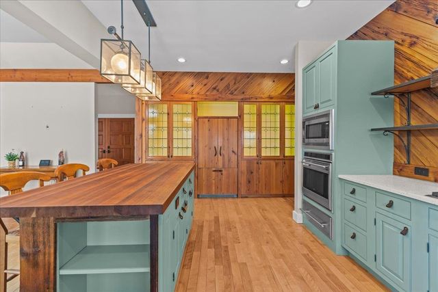 1016 Kew Vasseur Road, Fayston, VT 05660