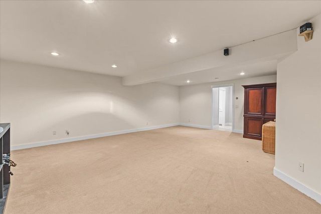 1016 Kew Vasseur Road, Fayston, VT 05660