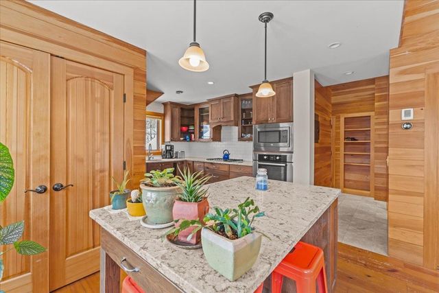 1016 Kew Vasseur Road, Fayston, VT 05660