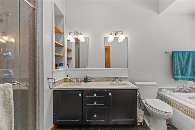 1016 Kew Vasseur Road, Fayston, VT 05660