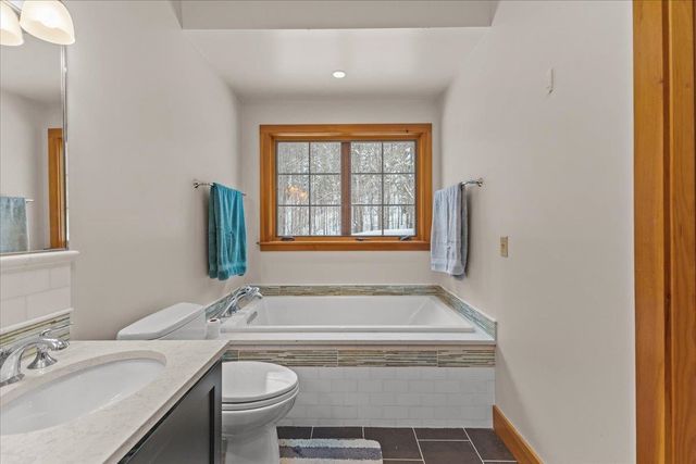 1016 Kew Vasseur Road, Fayston, VT 05660