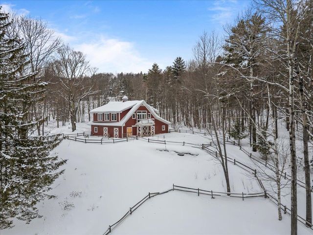 1016 Kew Vasseur Road, Fayston, VT 05660