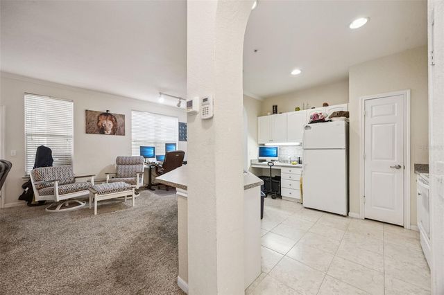 860 N ORANGE AVENUE 112, Orlando, FL 32801