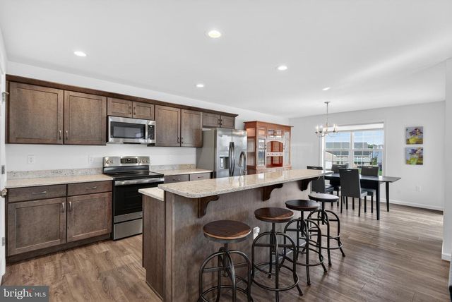 218 WRIGHT DR, Mechanicsburg, PA 17055